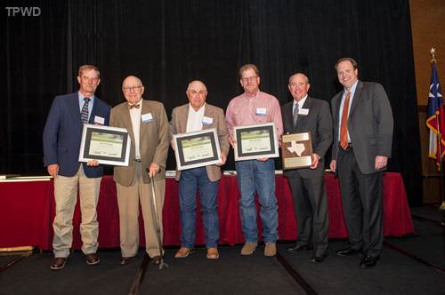 The Dixon Water Foundation and its Bear Creek Ranch staff received a 2014 Lone Star Land Steward Award for the Cross Timbers and Prairies region. 
