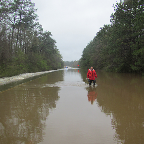 Historic flooding in East Texas. Photo by U.S. Geographical Survey.