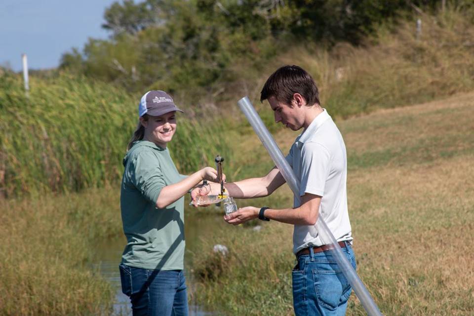 Shay Postma, TWRI research specialist, and Nicholas Stillwell, TWRI Intern. Photo by Cameron Castilaw, TWRI.